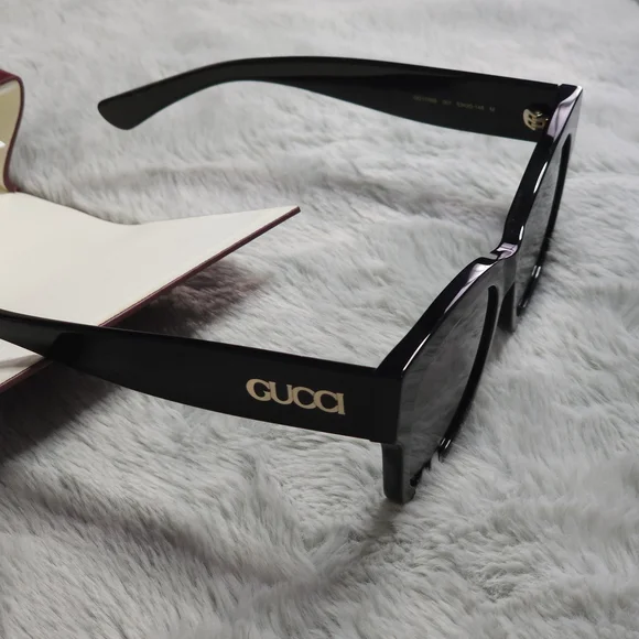 **Authentic**Gucci Butterfly Frame Sunglasses - Picture 5 of 12
